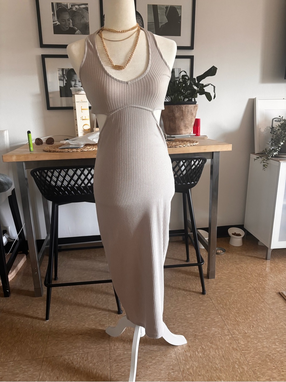 H&M misi cut out dress